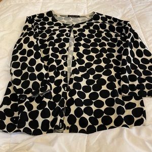 August Silk woman’s cardigan sweater. Size L.